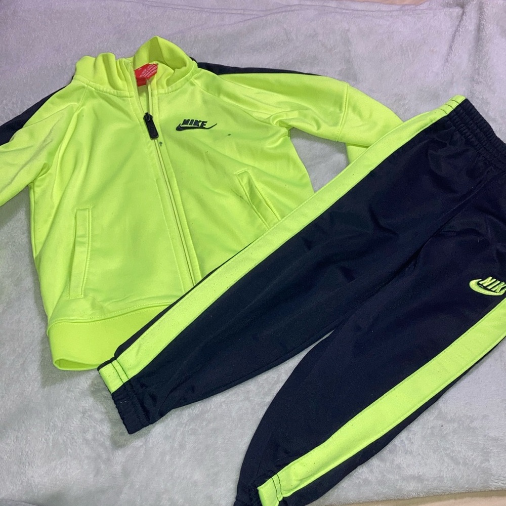 Nike tracksuit Set (Size 3)